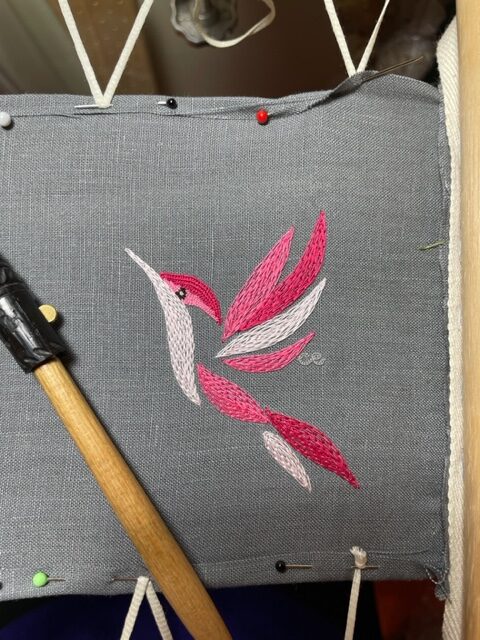 Colibri rose crochet